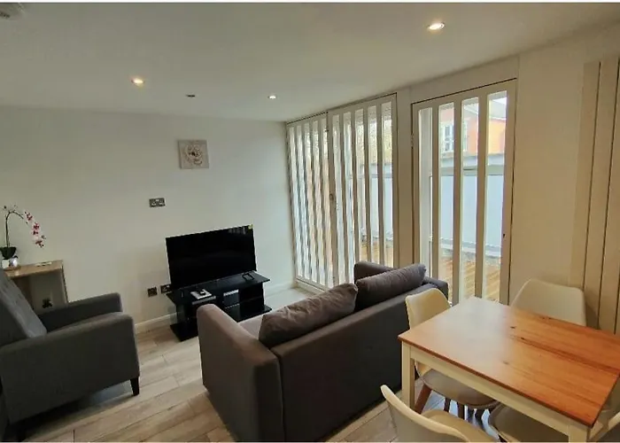 Flat 2 Wimbledon
