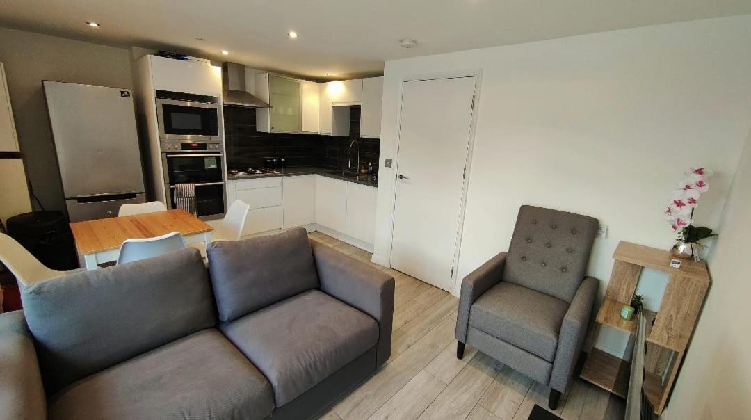 Flat 2 Wimbledon Apartment